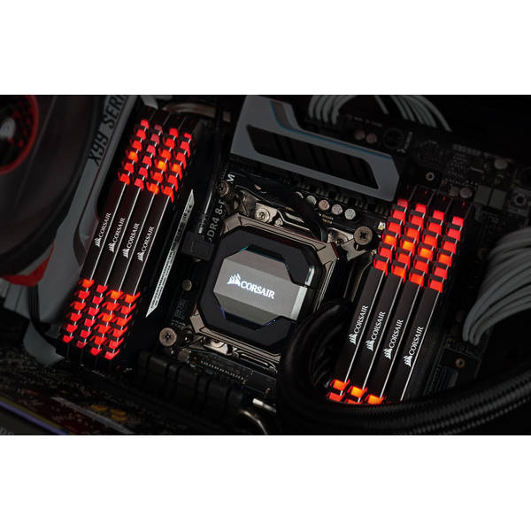 Memorie Corsair Vengeance LED 32GB DDR4 2666MHz CL16 Red LED Kit Quad Channel