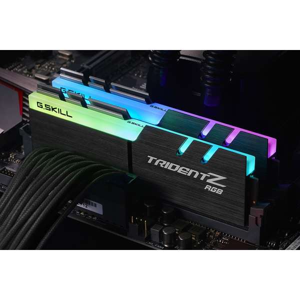 Memorie G.Skill TridentZ RGB 16GB DDR4 2400MHz, CL15 Kit Dual Channel