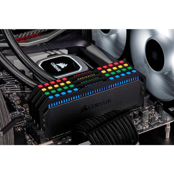 Memorie Corsair Dominator Platinum RGB 64GB DDR4 3200MHz CL16 Kit x 8