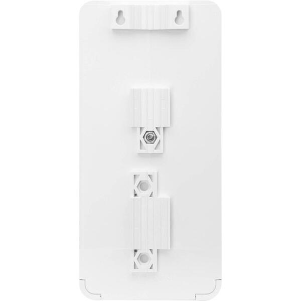 Switch Ubiquiti Gigabit NanoSwitch PoE Passthrough, 4 x LAN, PoE, 10/100/1000 Mbps