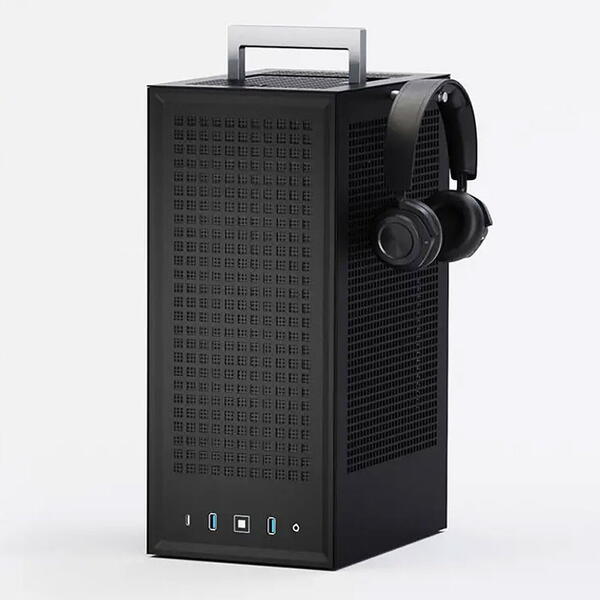 Carcasa HYTE Revolt 3 Black