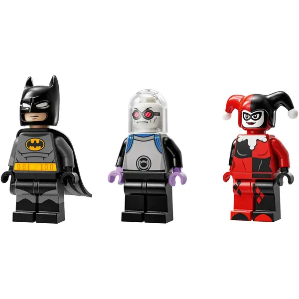 LEGO BATMAN 76274 Batman VS Harley Quinn and Mr. Freeze