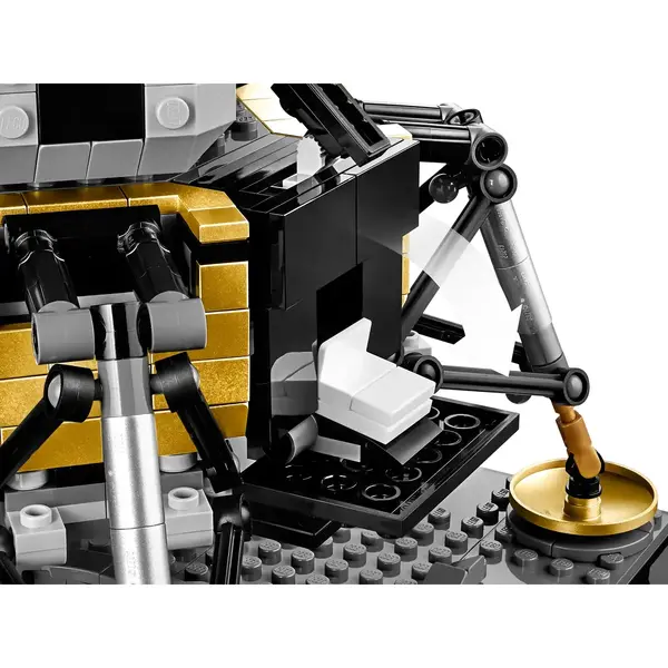 LEGO CREATOR EXPERT 10266 APOLLO 11 NASA MOON LANDER