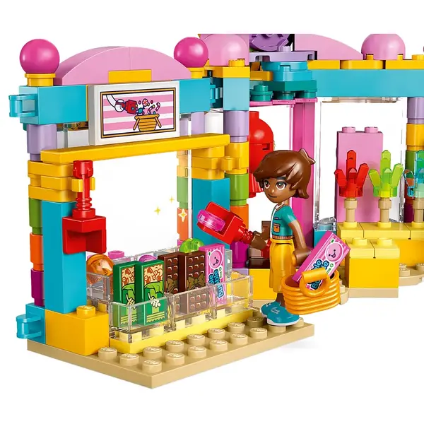 LEGO FRIENDS 42649 Heartlake City Candy Store