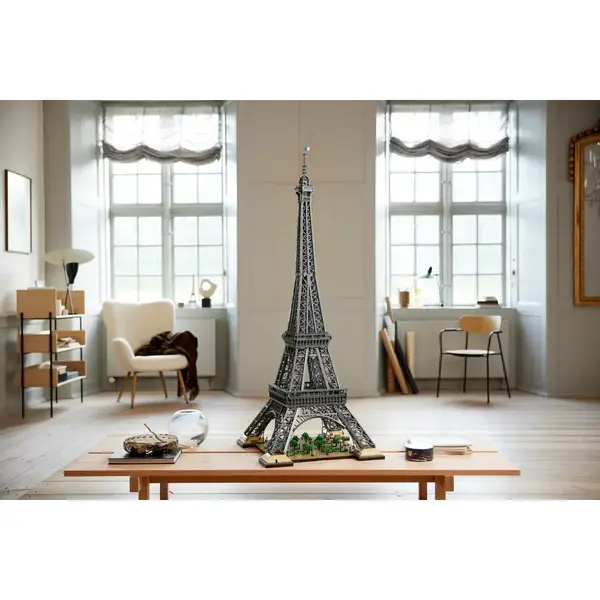 LEGO ICONS 10307 EIFFEL TOWER