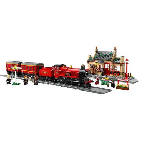 LEGO HARRY POTTER 76423 Hogwarts Express and Hogsmeade Station
