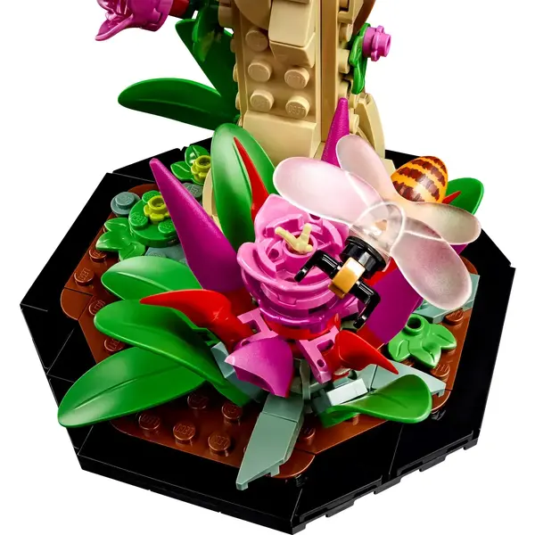 LEGO IDEAS 21342 The Insect Collection